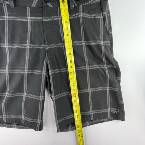 O’NEILL FIRST IN LAST OUT MENS SZ 38 BLUE BLACK PLAID CASUAL SHORTS - Picture 3 of 6